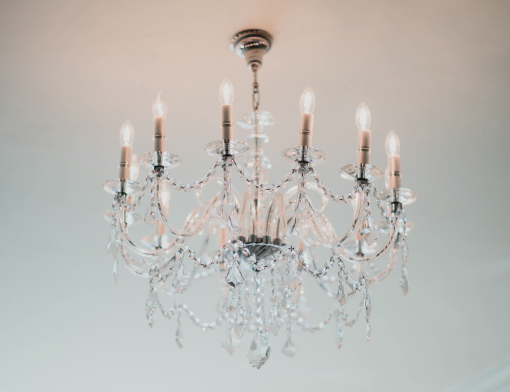 Tkuoko chandelier